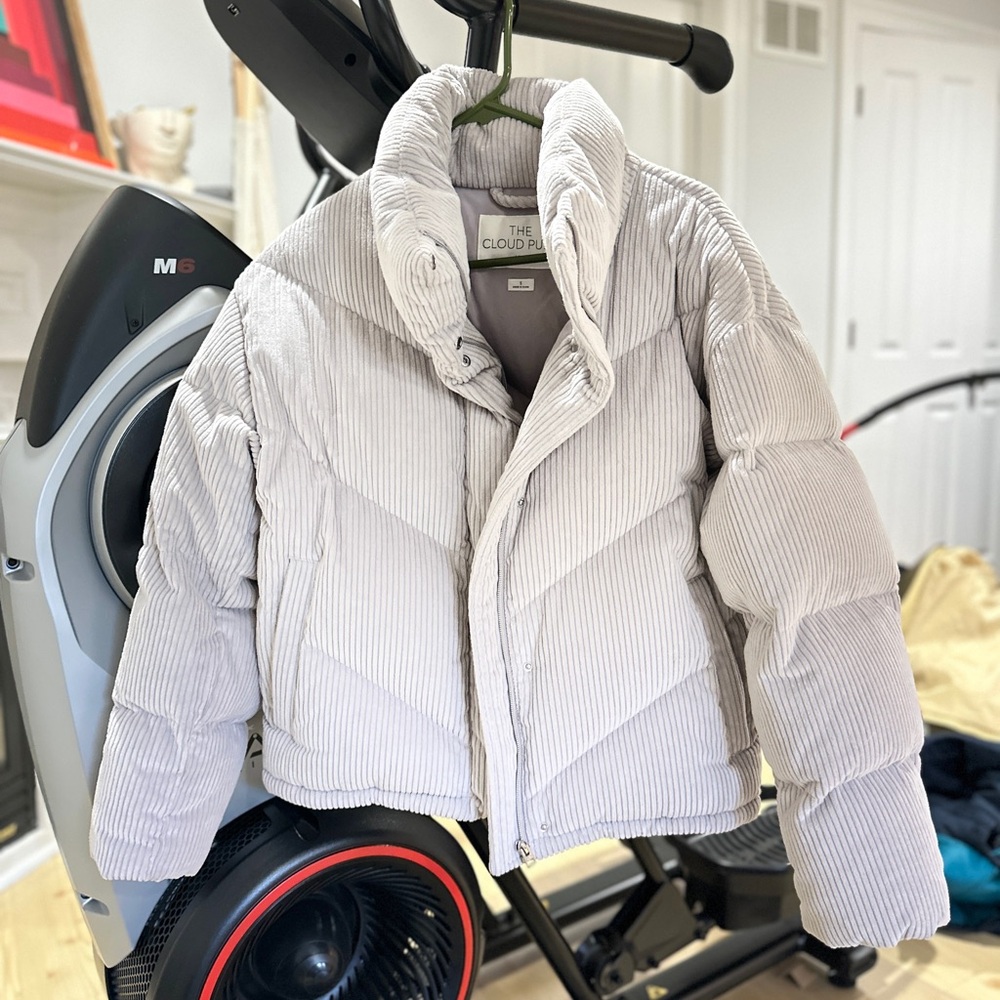Aritzia The Cloud Puff Jacket - Light Gray